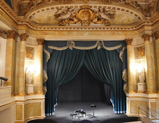 Scena teatru