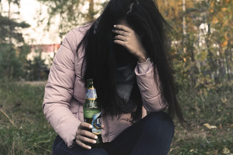 problem alkoholu i agresji u kobiet